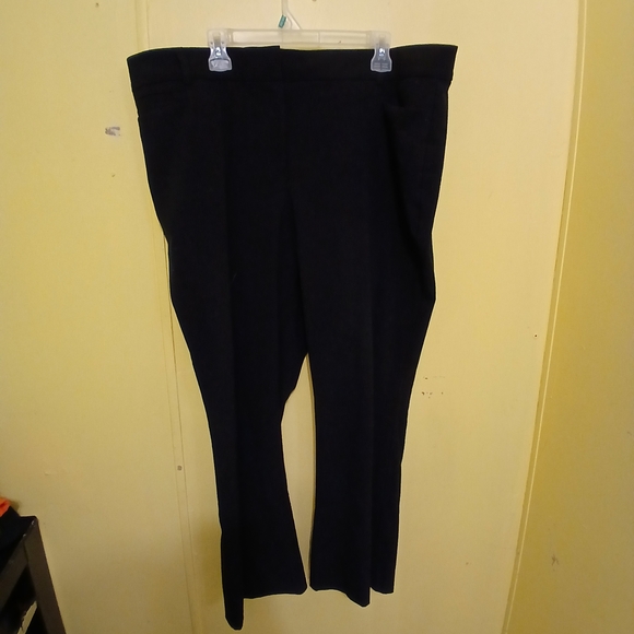 Briggs New York Pants - Briggs Women's Classic Black Straight Leg Pants